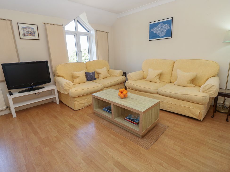 A living room with sofas and a coffee table at Anchorage House Seaview