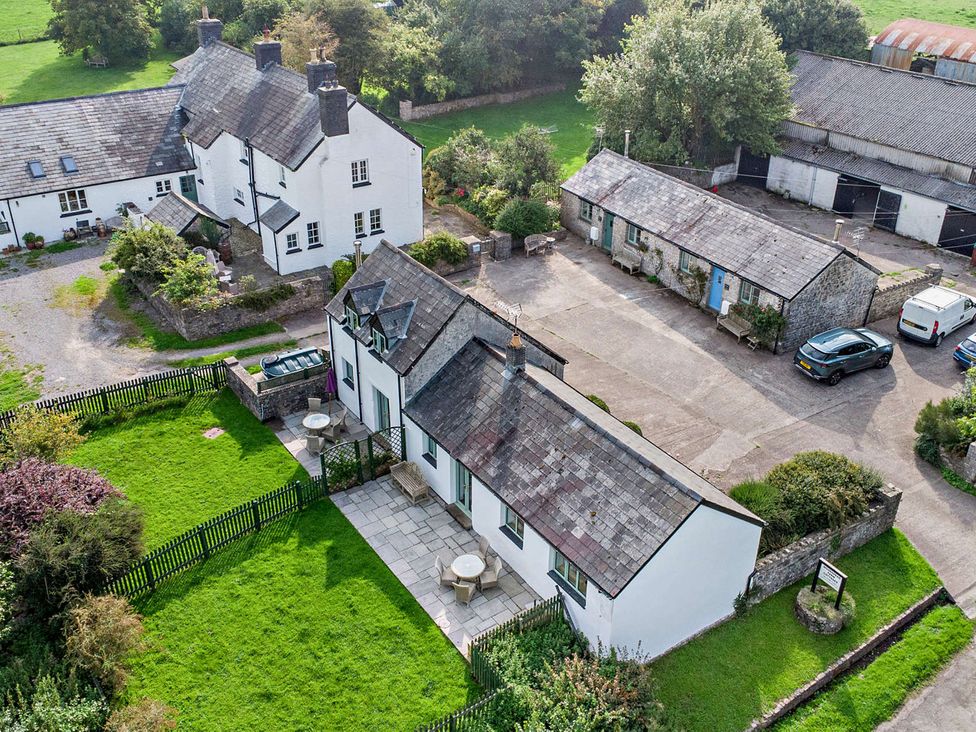 An outdoor view of Wren Cottage and surrounding area in Cowbridge