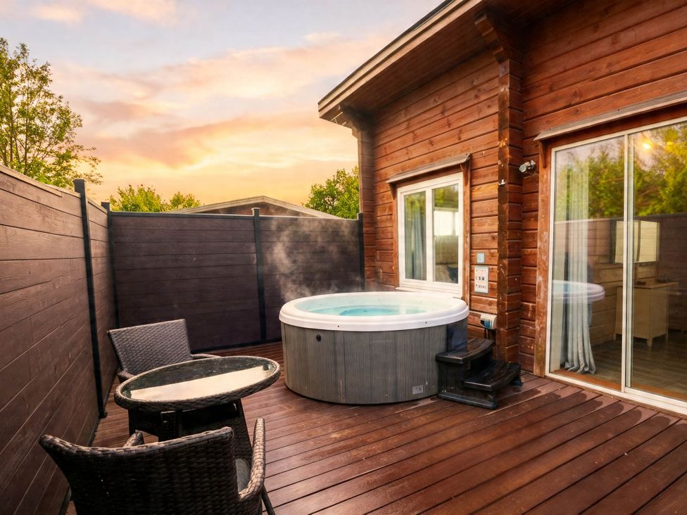 Pine Lodge Spa - North Yorkshire (incl. Whitby) - 1202058 - thumbnail photo 2