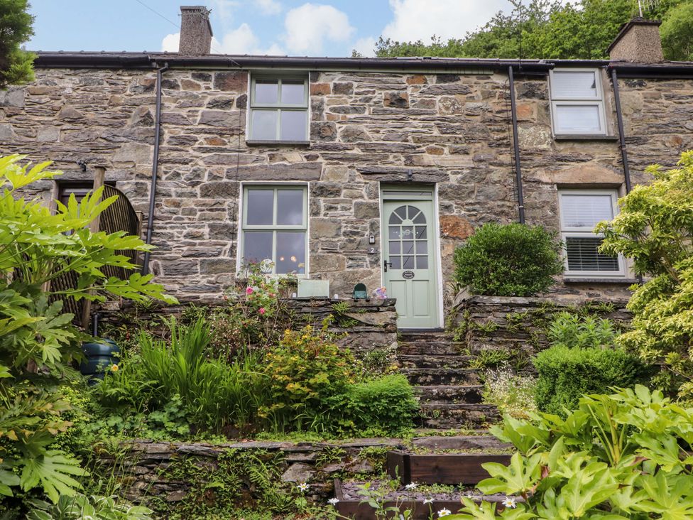 A house with garden and steps at 2 Bryn Eglwys in Prenteg