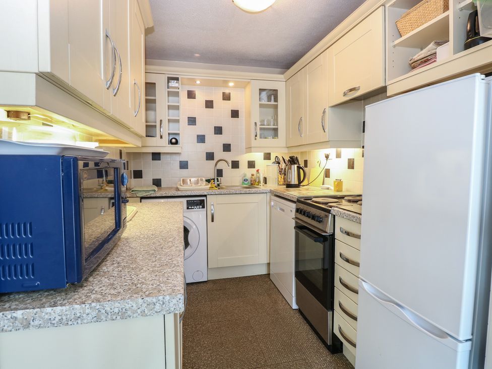 51 Colin McLean Road - Norfolk - 1202871 - thumbnail photo 14