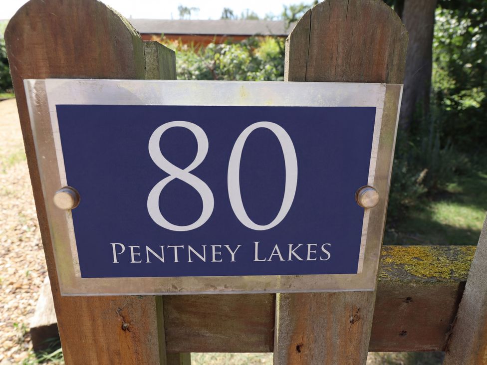 A sign displaying number 80 at Pentney Lakes in Pentney near King's Lynn