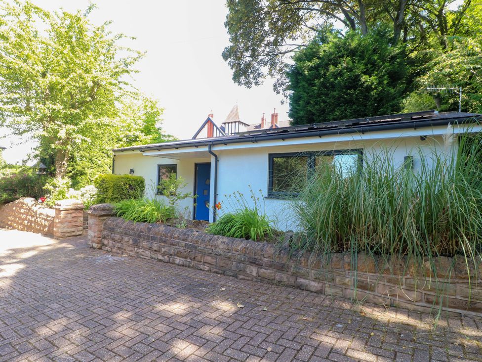 A house with a pathway and garden at Elmcroft in Nottingham