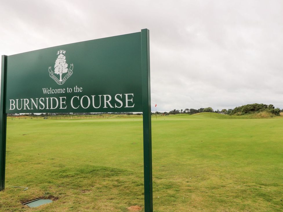 A sign for Burnside Course at a golf course in Carnoustie