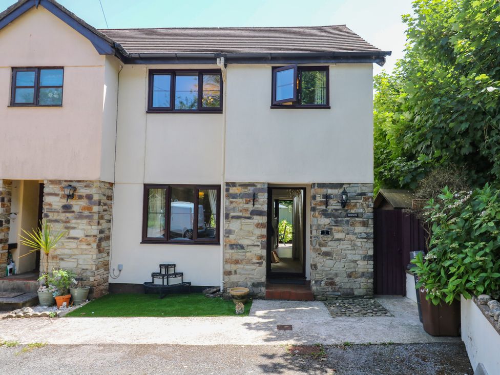 An outdoor view of a house entrance at Marldon Mews in Marldon