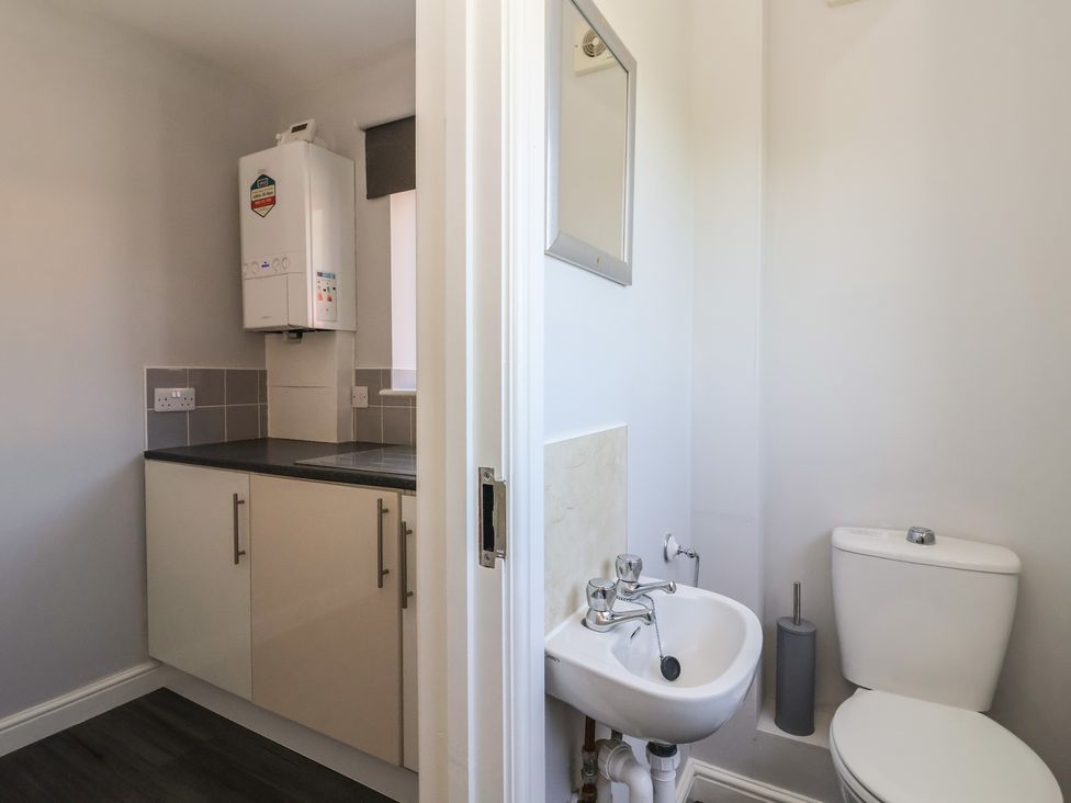 A bathroom with a sink and toilet at Sea View in Scarborough