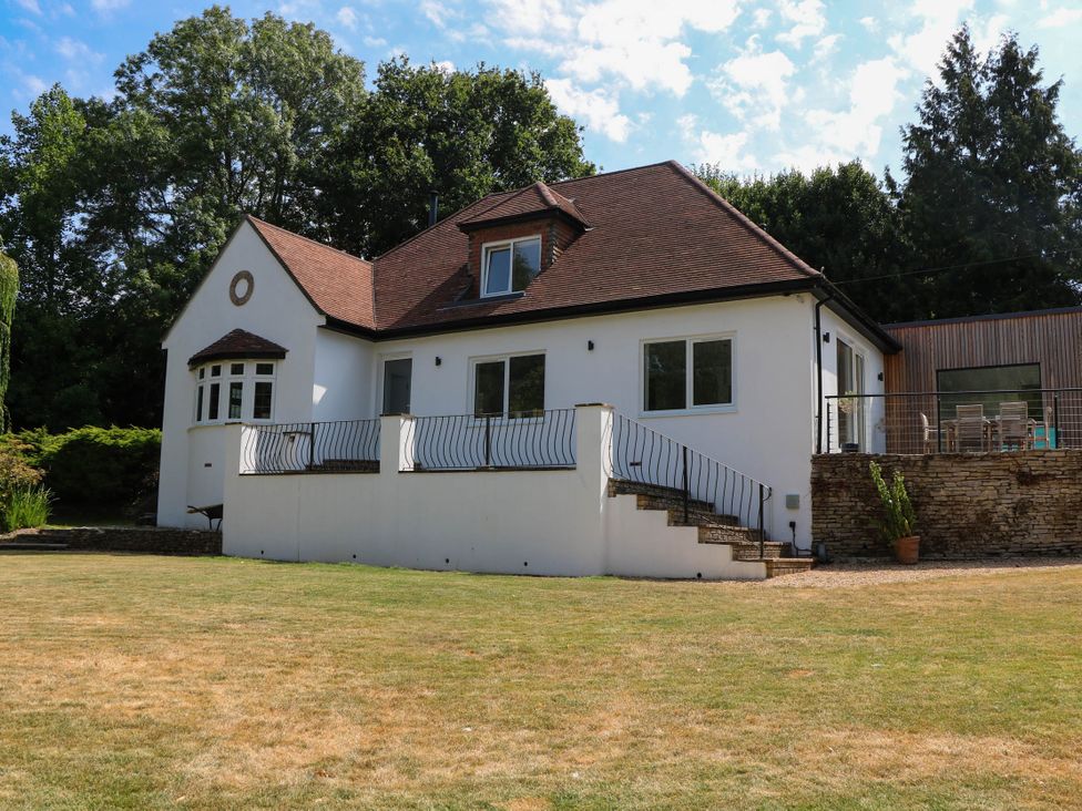 A house with a garden and patio at Cree Cottage