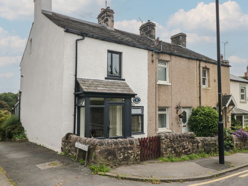 A house with a garden and street view at Bluebell Cottage in Heysham