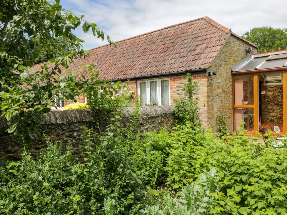 A house with a garden at The Garden Studio in Bremhill near Calne