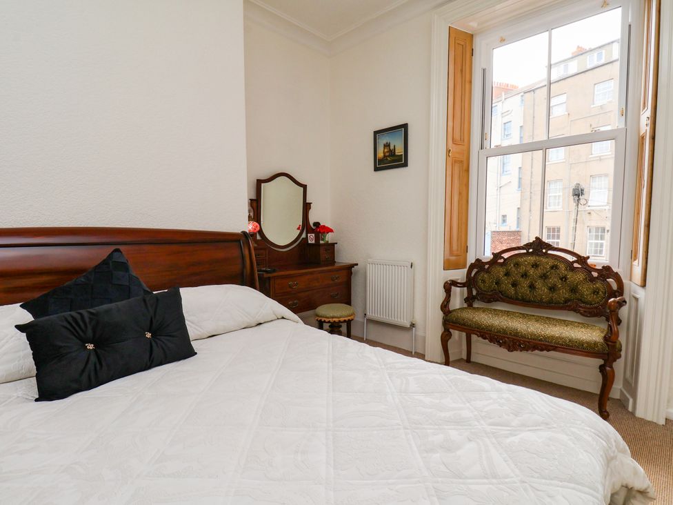Sea View Apartment - North Yorkshire (incl. Whitby) - 1205558 - thumbnail photo 9