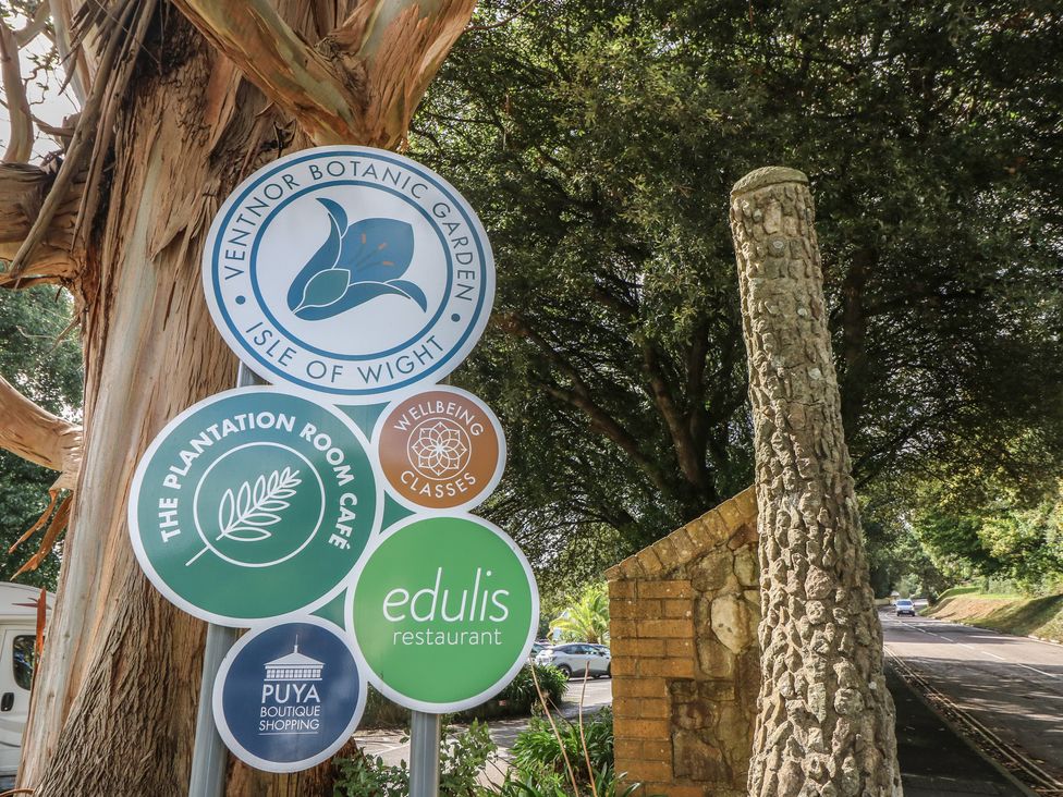 Signpost at Ventnor Botanic Garden in Isle of Wight