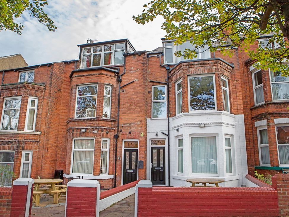 A house with multiple windows and doors at 125 Columbus Ravine Scarborough
