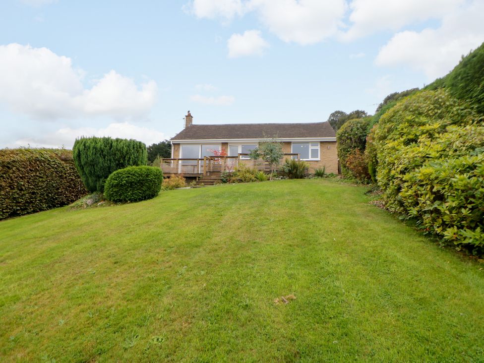 A house with a deck and garden at Hillset View in Bakewell
