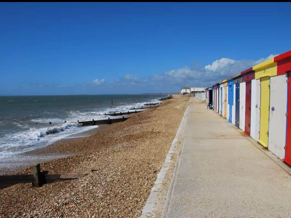 3 bedroom house 3mins to beach Pet Friendly - Hampshire - 1207173 - thumbnail photo 21