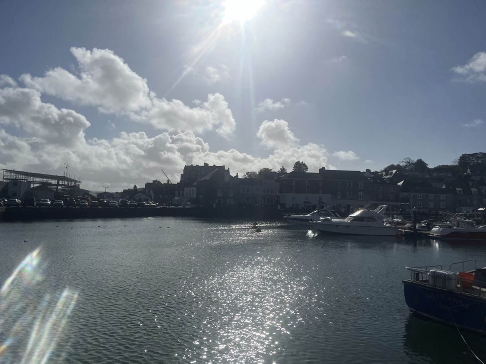 A harbor view with boats and buildings at 2 Bedrooms overlooking Little Petherick Creek in Little Petherick