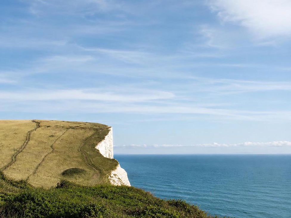 A cliff overlooking the ocean at Coastal Chalet Retreat in St Margaret's Bay