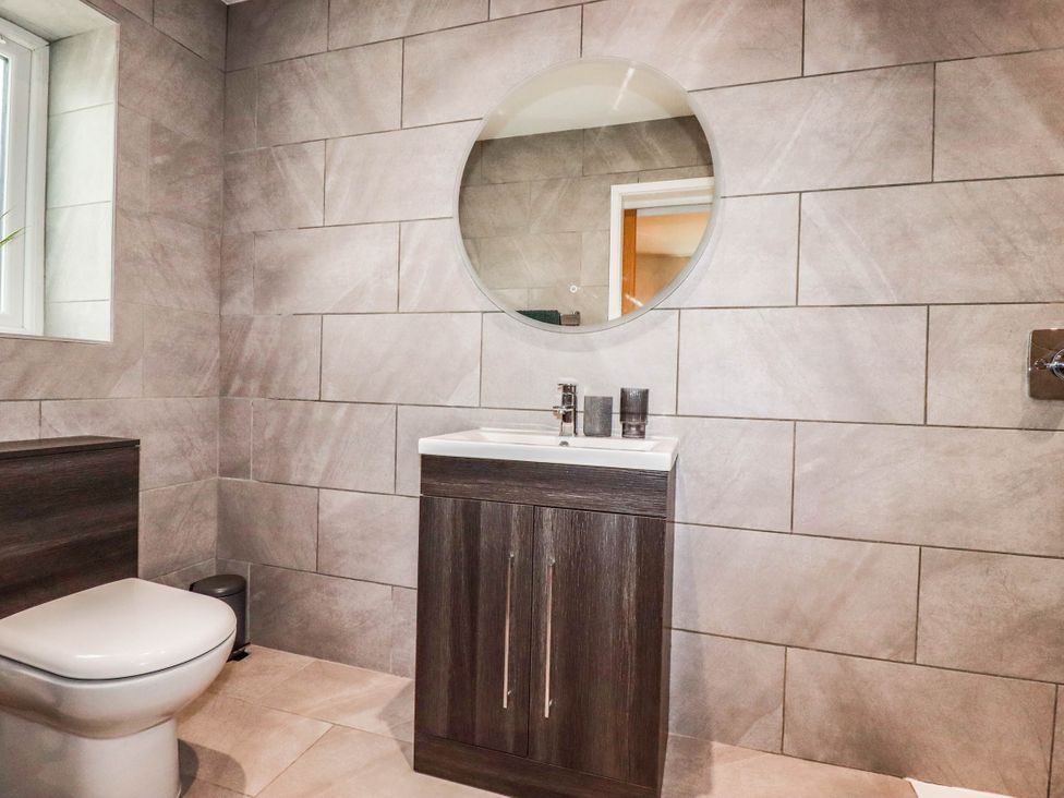 A bathroom with a sink and toilet at Rule retreat in Penzance