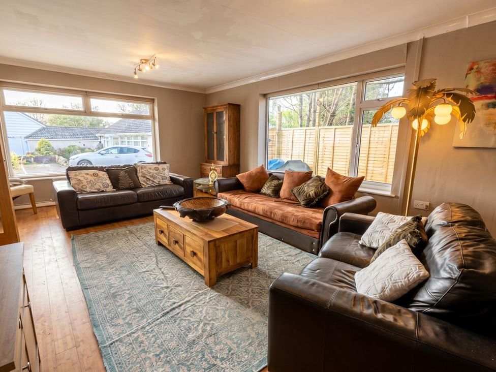 A living room with sofas and a coffee table at The Old Barn in Manchester