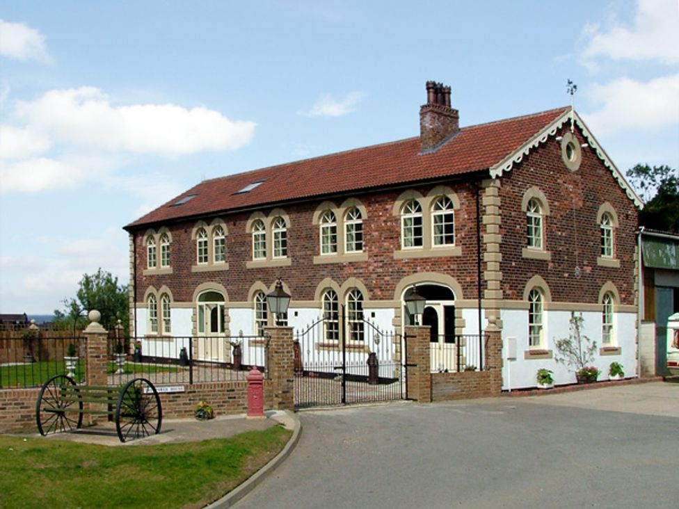 The Power House - North Yorkshire (incl. Whitby) - 1352 - thumbnail photo 1