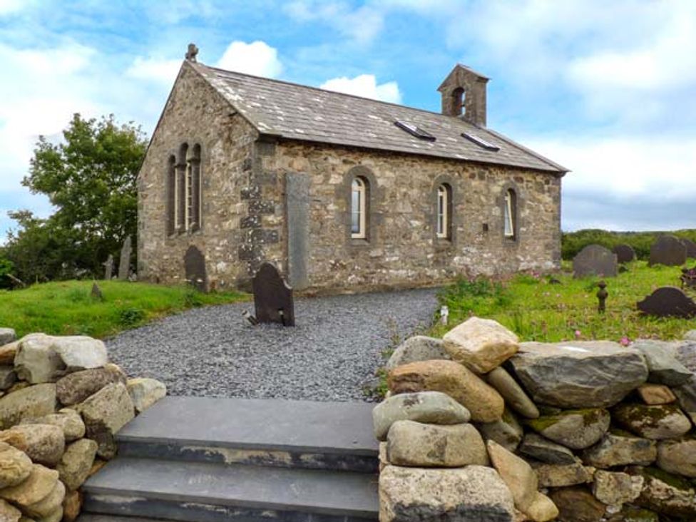 Eglwys St Cynfil - North Wales - 17499 - thumbnail photo 1