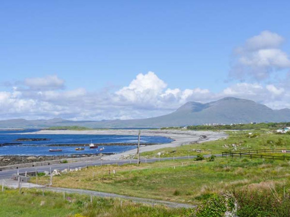 Coynes Cottage - Shancroagh & County Galway - 21069 - thumbnail photo 1