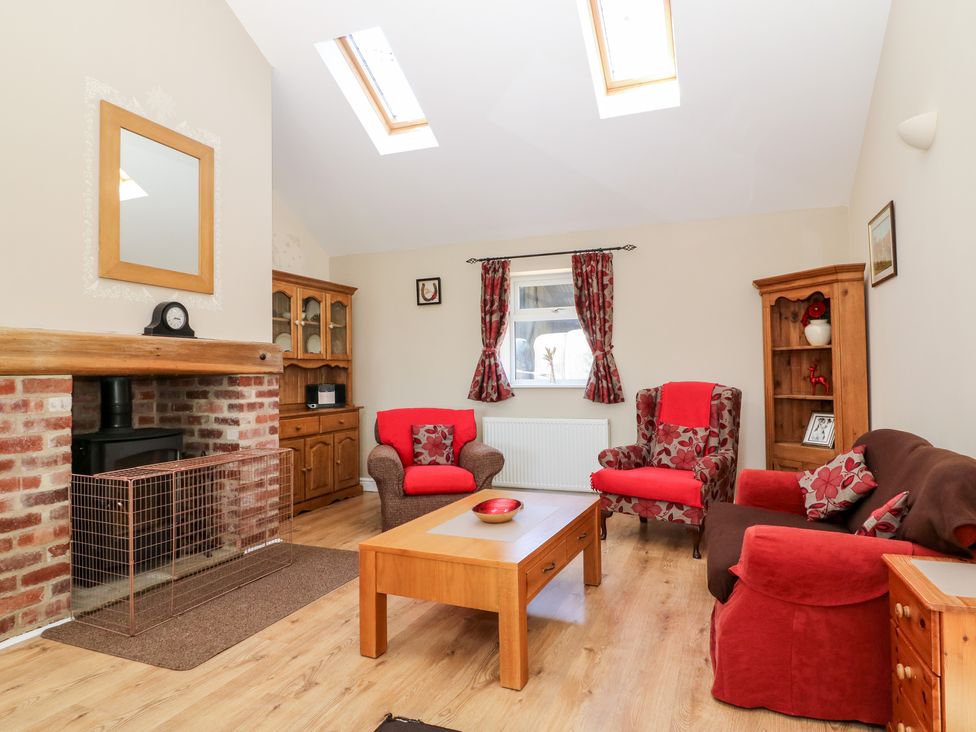 2 Pines Farm Cottages - North Yorkshire (incl. Whitby) - 4457 - thumbnail photo 4