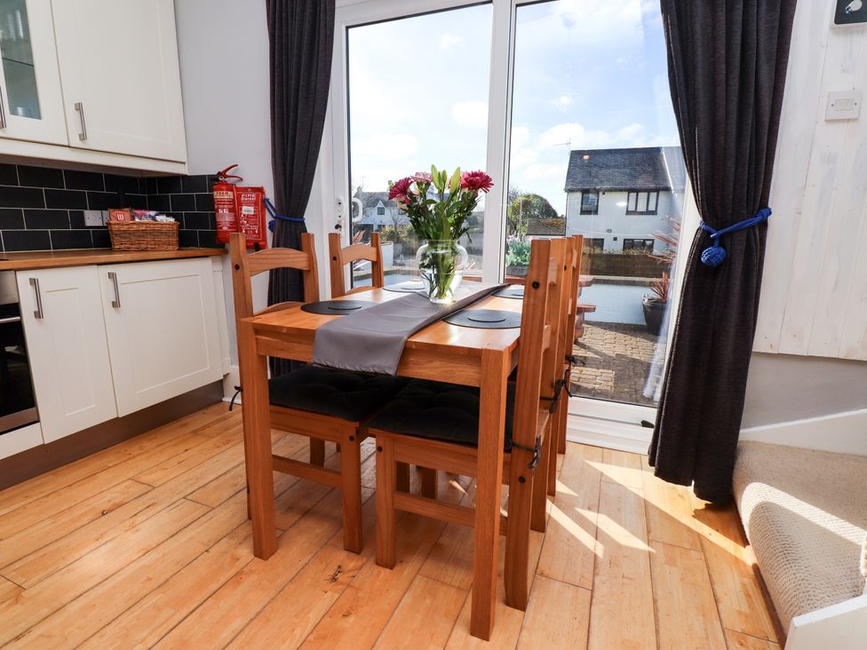 Corvette - Anglesey - 4504 - thumbnail photo 8