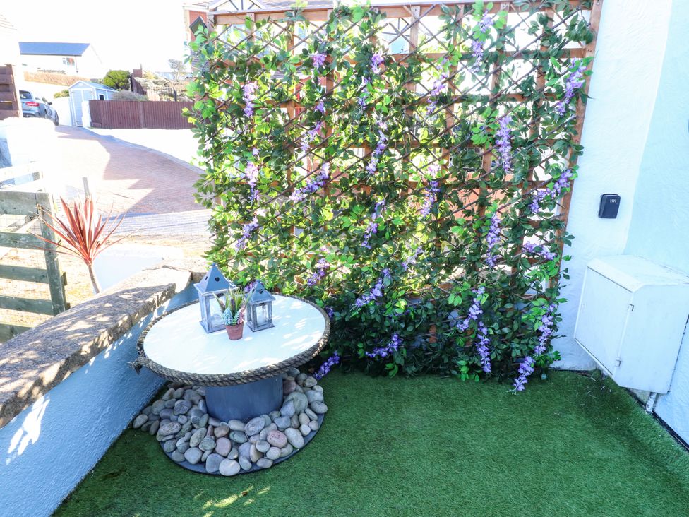 Corvette - Anglesey - 4504 - thumbnail photo 21