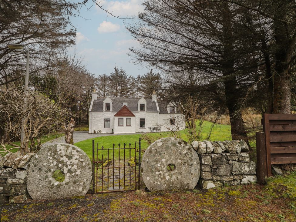 Lag-Uaine - Scottish Highlands - 5436 - thumbnail photo 1