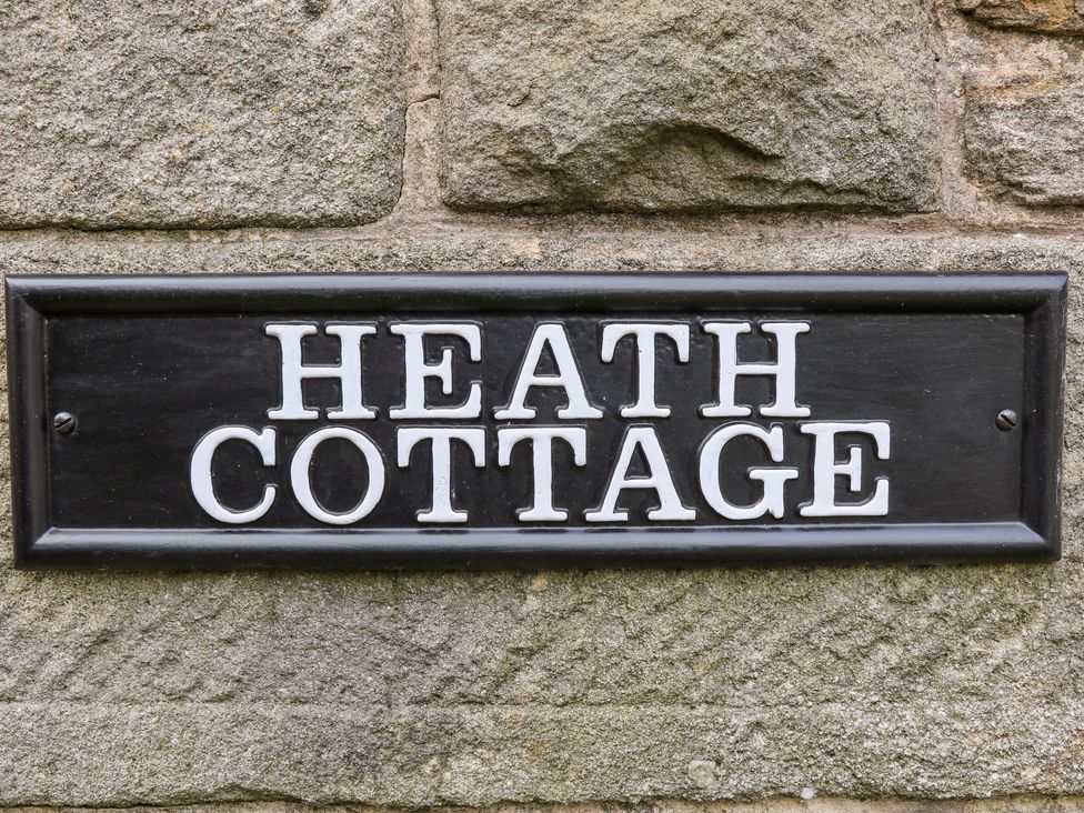 Heath Cottage - Peak District - 611 - thumbnail photo 2