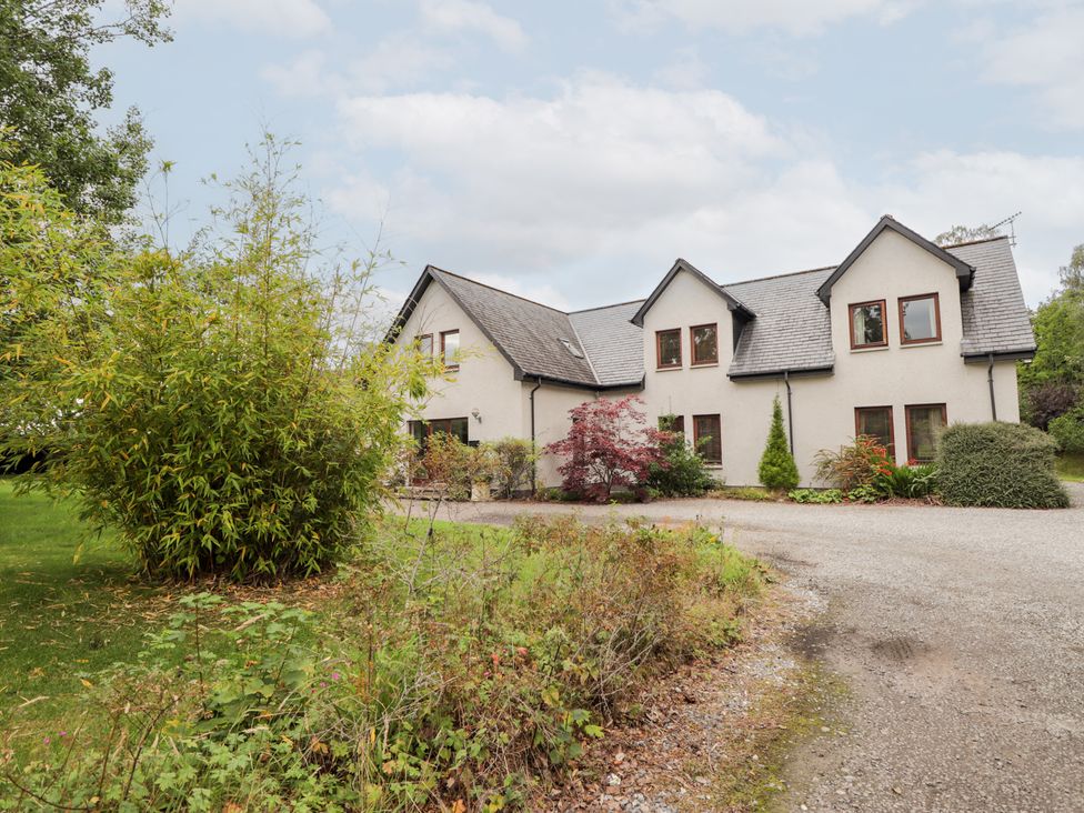 A house with landscaped garden at An Torr Newtonmore