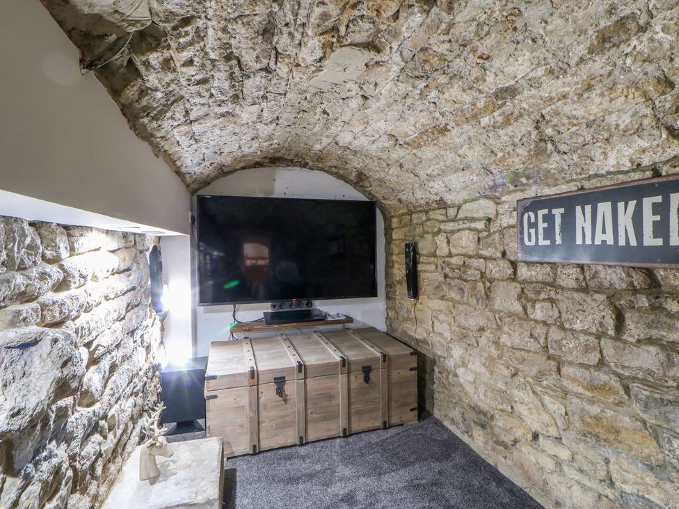Cosy Cave Stanhope Castle - Yorkshire Dales - 913412 - thumbnail photo 22