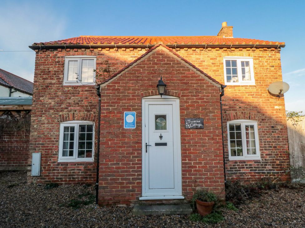 An exterior view of Jasmine Cottage in Dalton Near Thirsk