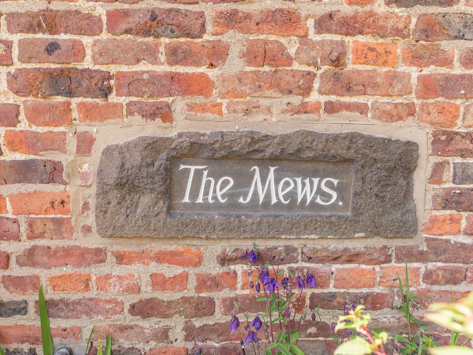 The Mews - North Yorkshire (incl. Whitby) - 922232 - thumbnail photo 4