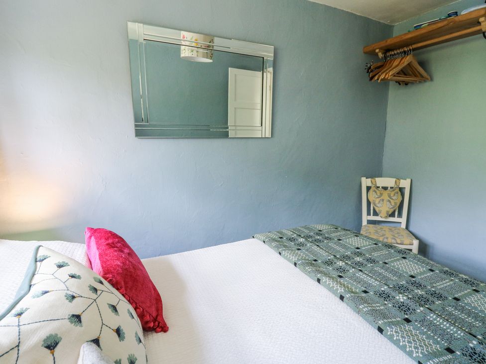 Hawthorn Cottage - South Wales - 930004 - thumbnail photo 22