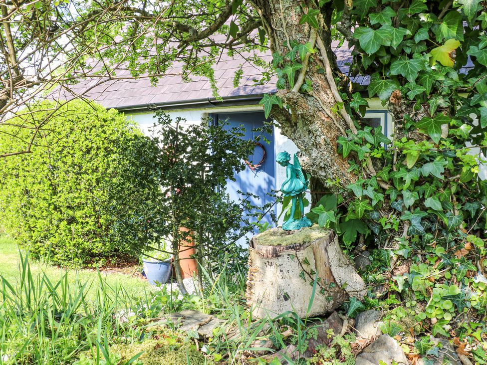 Hawthorn Cottage - South Wales - 930004 - thumbnail photo 2