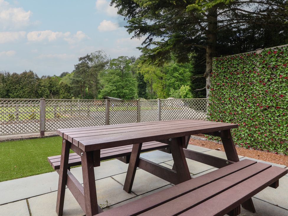 A picnic table in a garden at The Paddock in York