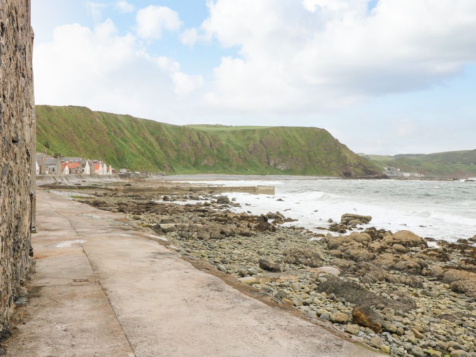 49 Crovie Village from the water