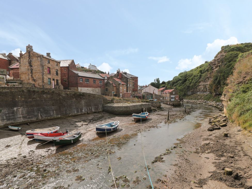 Grimes Nook - North Yorkshire (incl. Whitby) - 933837 - thumbnail photo 15