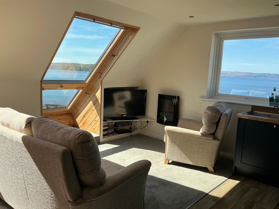 Ceól na Mara - Scottish Highlands - 940311 - thumbnail photo 3