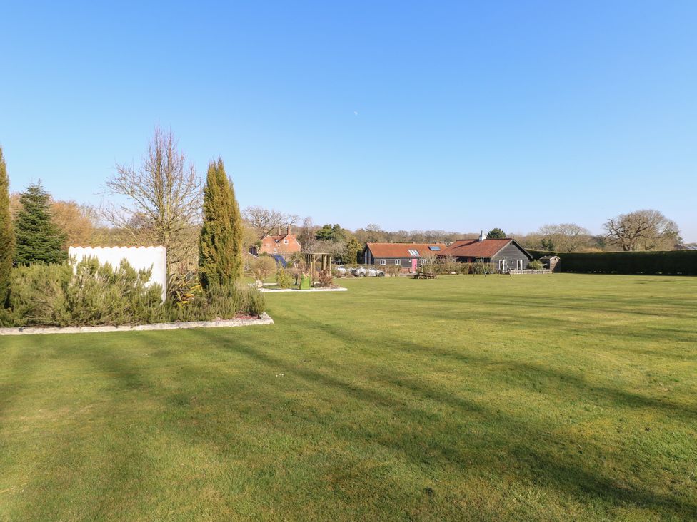 Rookyard Cottage - Suffolk & Essex - 949948 - thumbnail photo 25