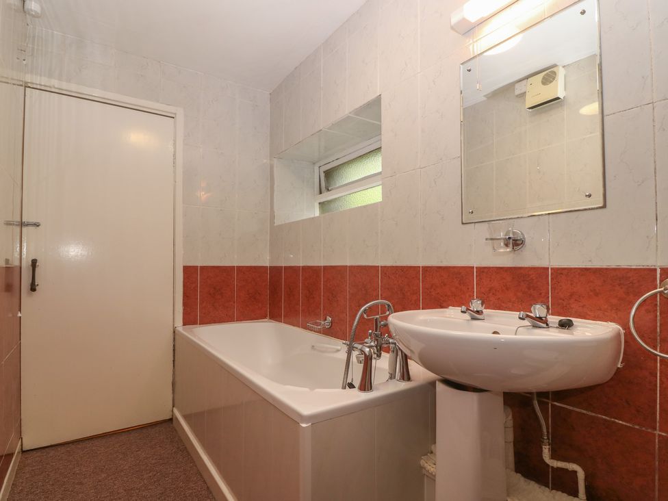 Ground Floor Apartment - North Wales - 951391 - thumbnail photo 12