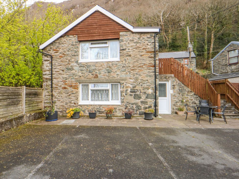 Ground Floor Apartment - North Wales - 951391 - thumbnail photo 2