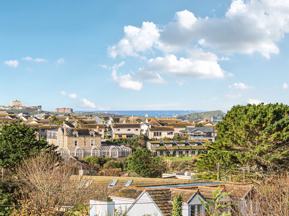 A view of houses and trees at Sunset View in Porth