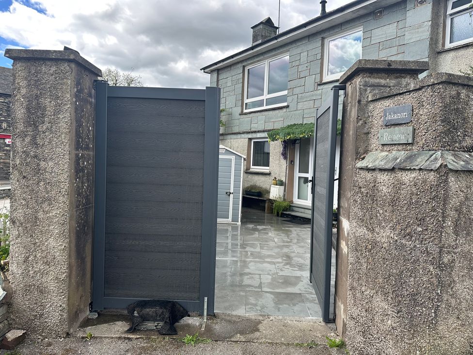 An outdoor view of a gate leading to a house at Jakanori in Staveley