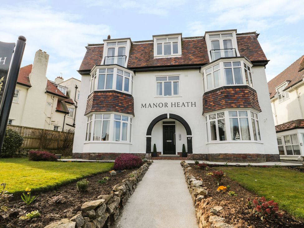 Manor Heath - The Penthouse - North Yorkshire (incl. Whitby) - 958921 - thumbnail photo 3