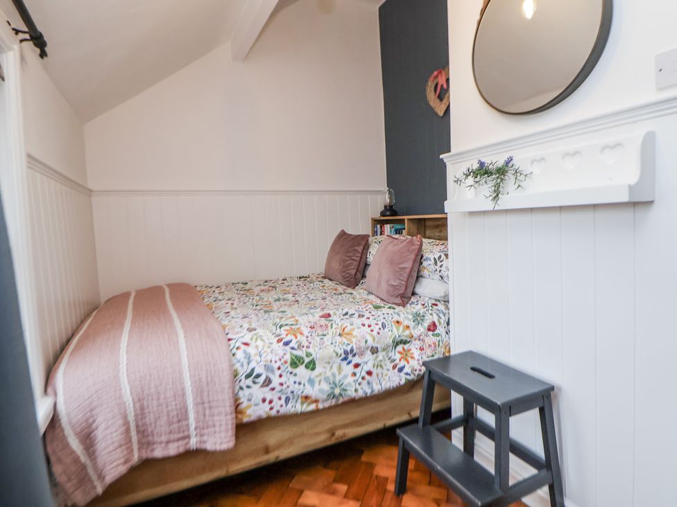 The Coach House - North Wales - 964080 - thumbnail photo 19