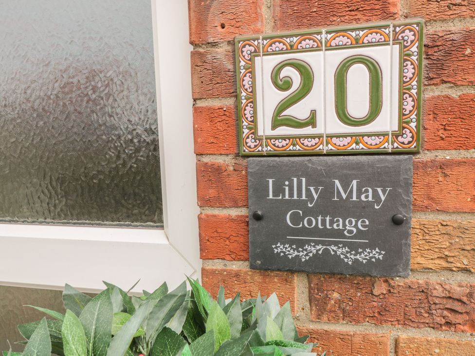 Lilly May Cottage - North Yorkshire (incl. Whitby) - 966408 - thumbnail photo 2