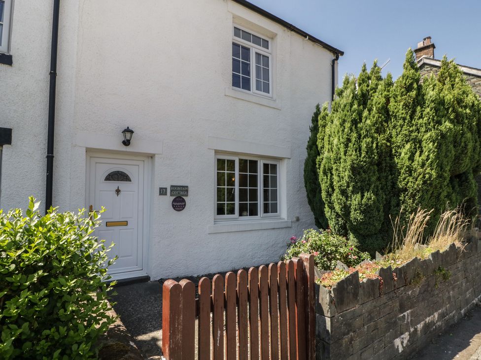 An exterior view of Fountain Cottage in Keswick