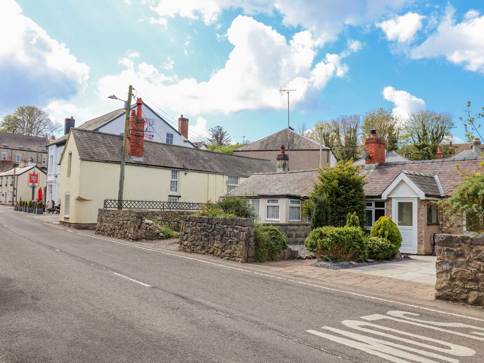 A view of houses and a road at Riverlea in Dyserth